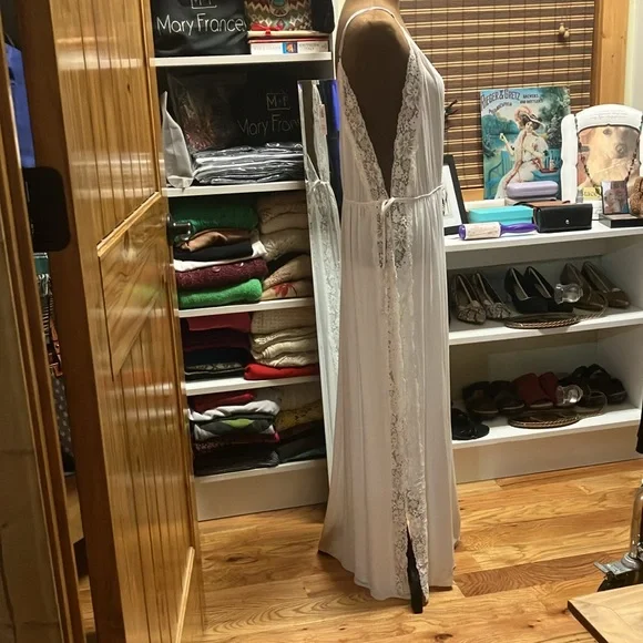 NWT Size Large Greek Goddess Victoria Secret White Nightgown or Beach cover-up - Picture 2 of 7